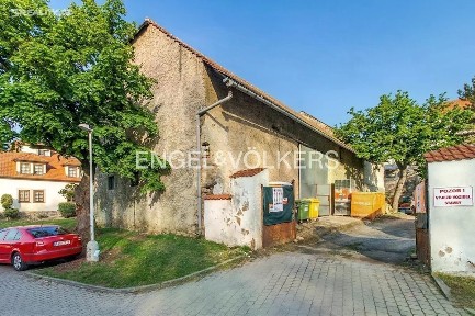 Prodej rodinného domu 732 m², pozemek 451 m² Šplechnerova, Praha - Horní Počernice