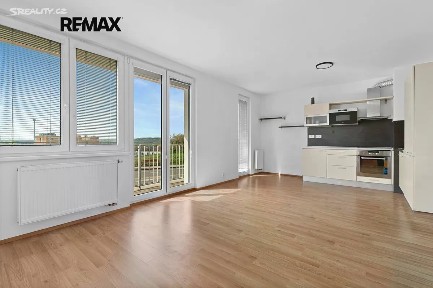 Prodej bytu 1+kk 38 m² Na Výrovně, Praha - Stodůlky
