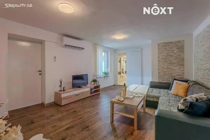 Prodej rodinného domu 228 m², pozemek 633 m²