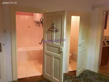 Pronájem bytu 2+1 98 m² Lužická, Praha - Vinohrady