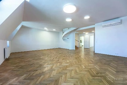 Pronájem bytu 5+kk 199 m² Vinohradská, Praha - Vinohrady