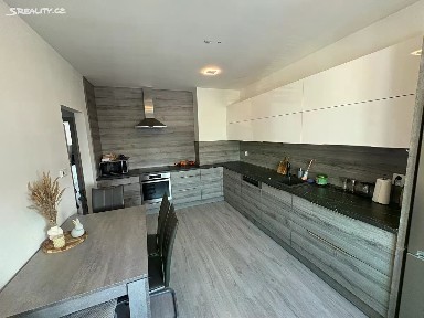 Prodej bytu 3+1 72 m² Edisonova, Ostrava - Hrabůvka