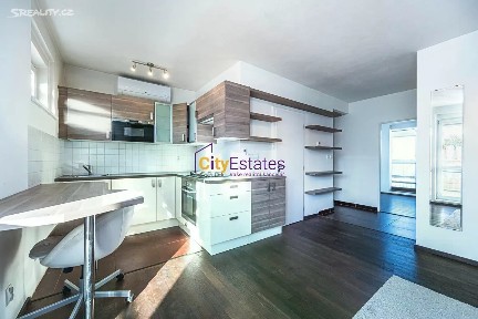 Prodej bytu 2+kk 67 m² Patočkova, Praha - Břevnov