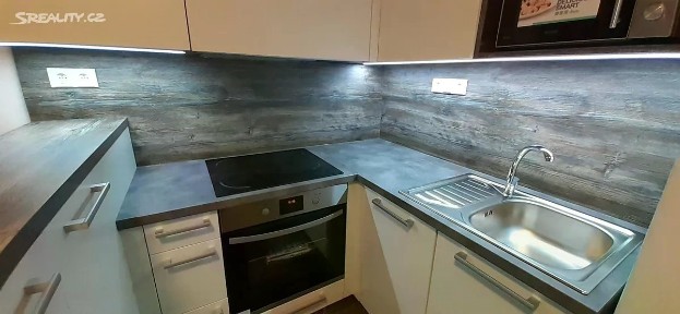 Prodej bytu 1+kk 23 m² třída Tomáše Bati, Zlín
