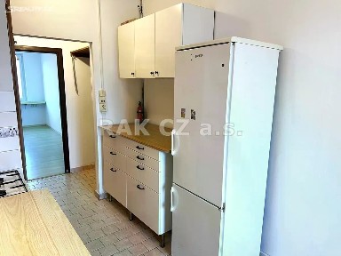 Pronájem bytu 3+1 73 m² Vajdova, Praha - Hostivař