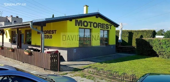 Prodej obchodního prostoru 459 m² Všestary - Rosnice