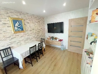 Prodej bytu 3+kk 61 m² Na Sídlišti, Kostelec nad Labem