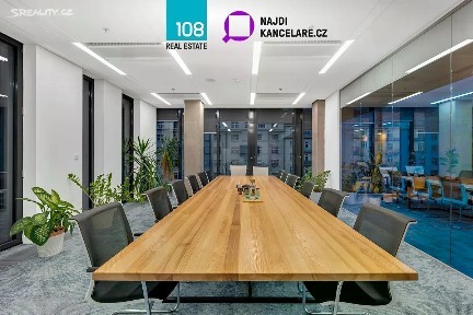 Pronájem kanceláře 1751 m² Evropská, Praha - Dejvice
