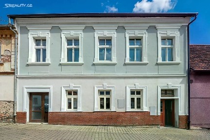 Prodej činžovního domu 240 m² nám. T. G. Masaryka, Švihov