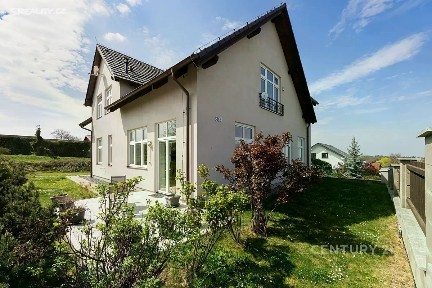 Prodej rodinného domu 249 m², pozemek 1059 m² Dobřejovice
