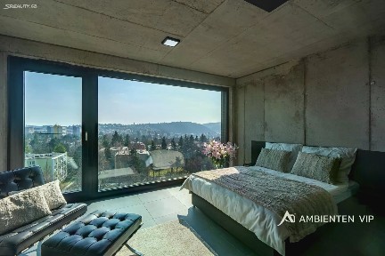 Pronájem bytu 1+kk 42 m²