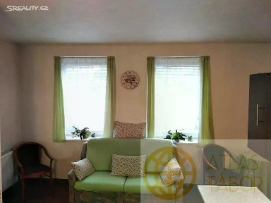 Pronájem bytu 2+kk 70 m² Opařany