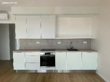 Pronájem bytu 3+kk 90 m² Na černé strouze, Praha - Vysočany