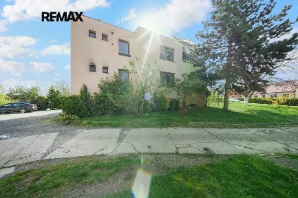 Prodej bytu 1+kk 24 m² Těšany