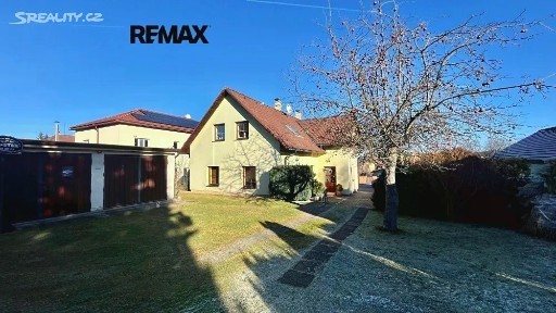 Prodej rodinného domu 220 m², pozemek 1093 m² Cholossiova, Pelhřimov