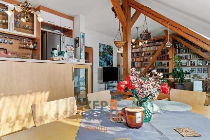 Prodej bytu 4+kk 117 m² Šternberkova, Praha - Holešovice