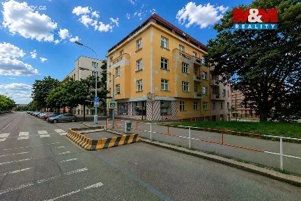 Prodej bytu 2+1 70 m² Petra Rezka, Praha - Nusle