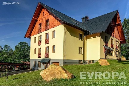 Pronájem bytu 1+kk 31 m²