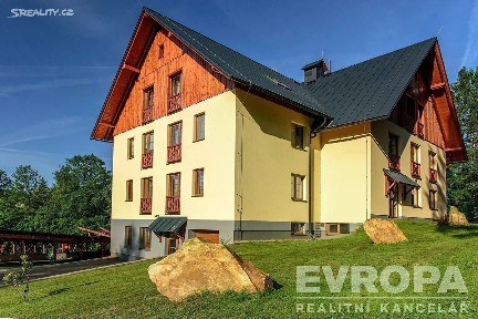 Pronájem bytu 1+kk 31 m²
