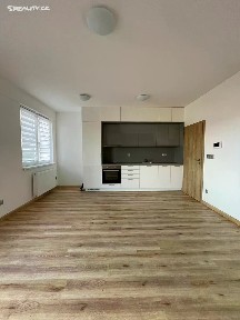 Pronájem bytu 1+kk 31 m² Mattoniho nábřeží, Karlovy Vary - Drahovice