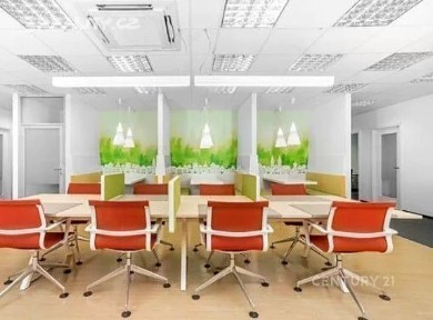 Pronájem kanceláře 1190 m² U garáží, Praha - Holešovice