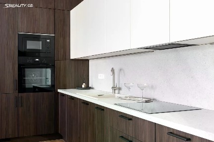 Prodej bytu 2+kk 87 m² Šumavská, Karlovy Vary