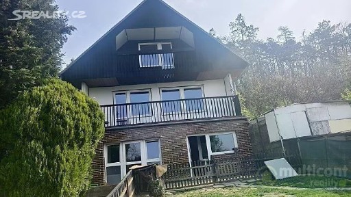 Prodej rodinného domu 210 m², pozemek 827 m²