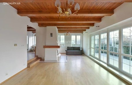 Pronájem vily 350 m², pozemek 745 m² Sadová, Průhonice