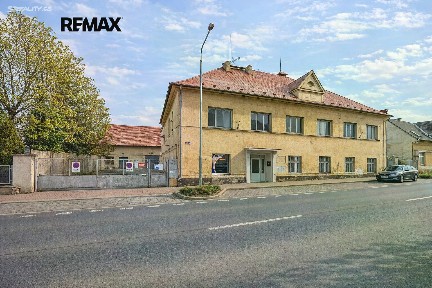 Pronájem skladového prostoru 1270 m²