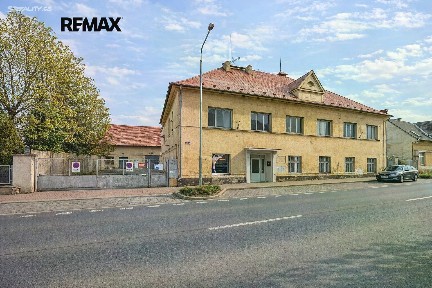 Pronájem výrobní haly, prostoru 1270 m²