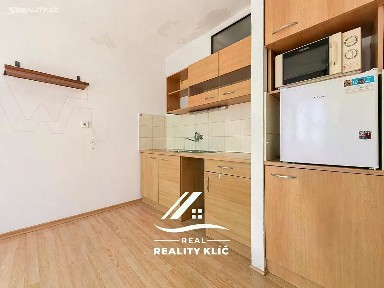 Pronájem bytu 1+kk 29 m² Gen. Píky, Ostrava - Moravská Ostrava