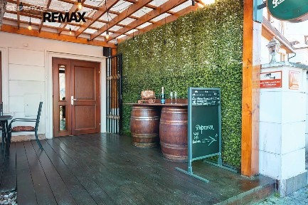 Pronájem restaurace 450 m² Nad hradním vodojemem, Praha - Střešovice