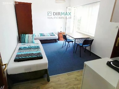 Pronájem bytu pokoje 31 m² Dobřanská, Plzeň - Valcha