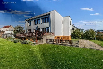 Prodej vícegeneračního domu 365 m², pozemek 744 m² Čechurova, Praha - Horní Počernice