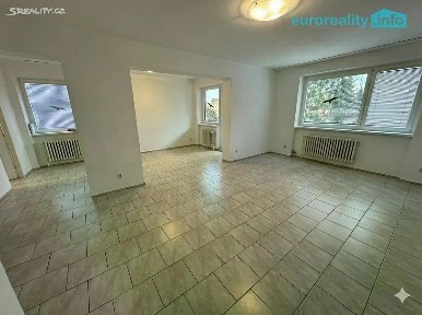 Pronájem bytu 3+1 90 m² Česká, Mariánské Lázně - Úšovice