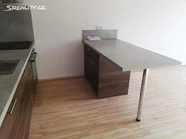 Pronájem bytu 2+kk 47 m² Černokostelecká, Praha - Strašnice