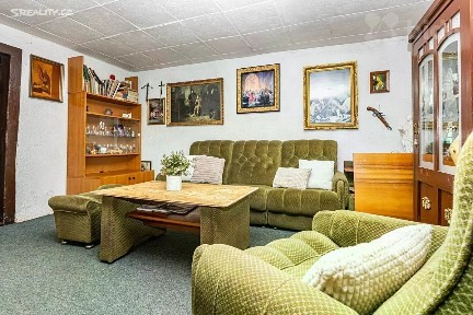 Prodej rodinného domu 200 m², pozemek 1170 m²