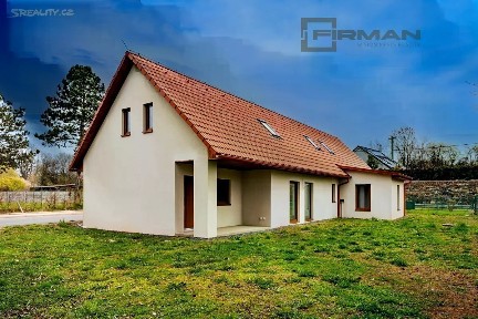 Prodej rodinného domu 236 m², pozemek 636 m² Třebešice