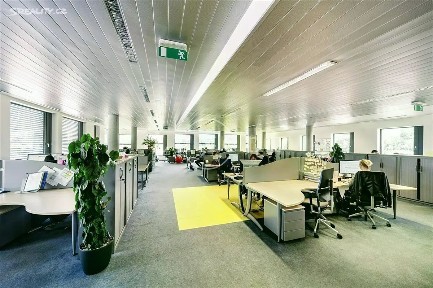 Pronájem kanceláře 294 m² Nádražní, Praha - Smíchov