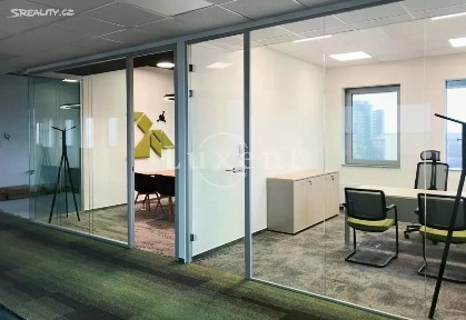 Pronájem kanceláře 260 m² Vyskočilova, Praha - Michle
