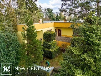 Prodej rodinného domu 304 m², pozemek 992 m² Krnsko