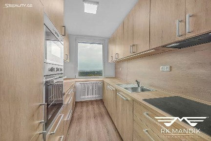 Pronájem bytu 3+1 63 m² Lublinská, Praha - Troja