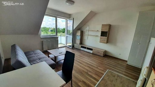 Prodej bytu 1+kk 35 m² Švihovská, Praha - Písnice
