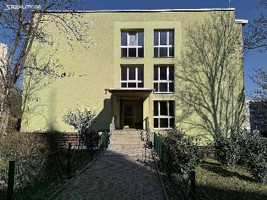 Pronájem bytu 1+kk 37 m² Čs. dobrovolců, Teplice
