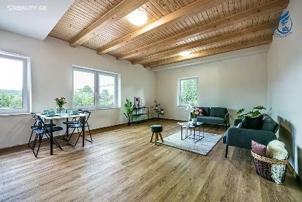 Prodej bytu 4+kk 133 m² Vlčkovice v Podkrkonoší - Horní Vlčkovice