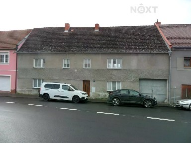 Petra Bezruče, Hoštka