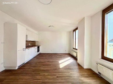 Pronájem bytu 2+kk 50 m² Štítného, Praha - Žižkov