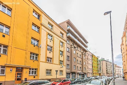 Prodej bytu 3+kk 71 m² Na Louži, Praha - Vršovice