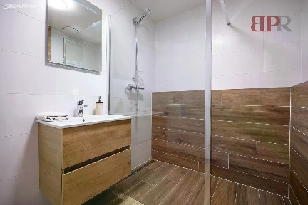 Prodej bytu 4+kk 107 m²