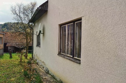 Prodej rodinného domu 227 m², pozemek 700 m² Vlachovice